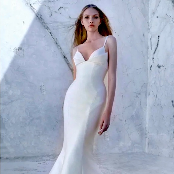 Pronovias Symphonies, Sweetheart neckline, Mikado satin, White - Picture 1 of 6